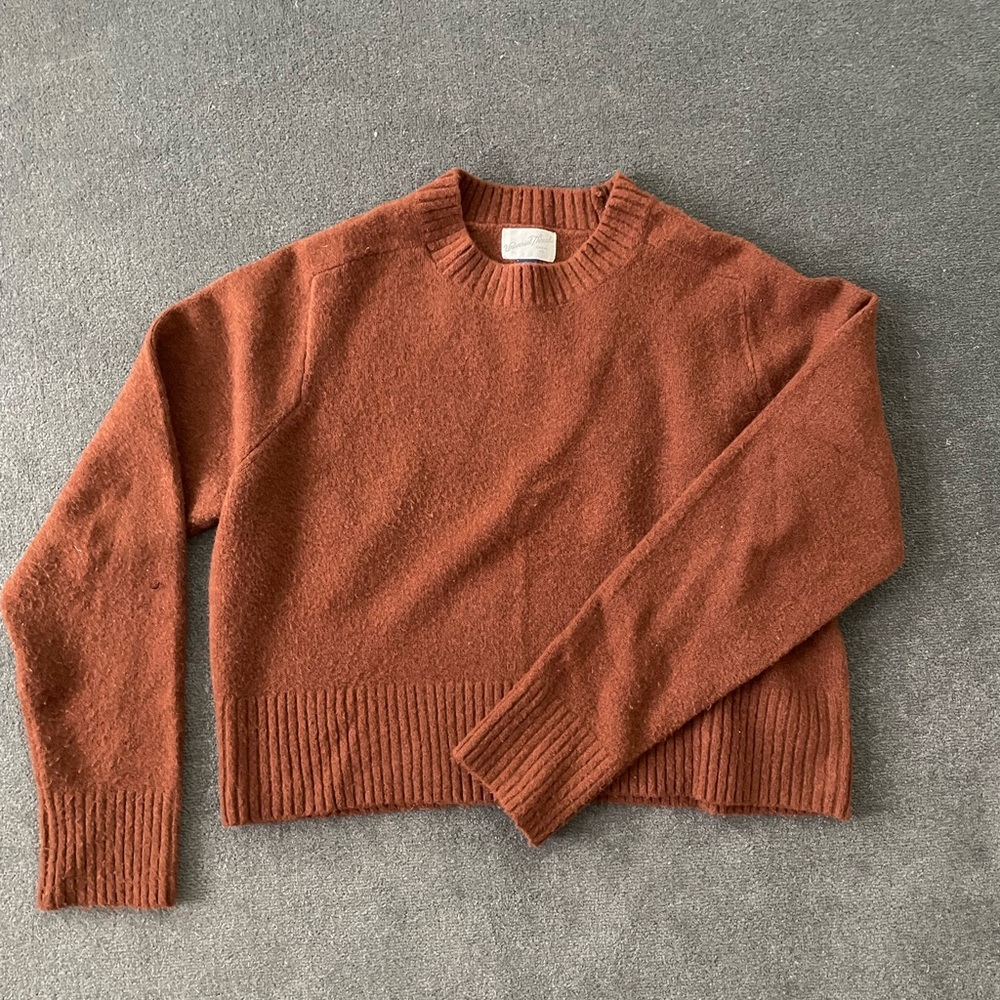 Universal Thread Women's Rust Crewneck Sweater